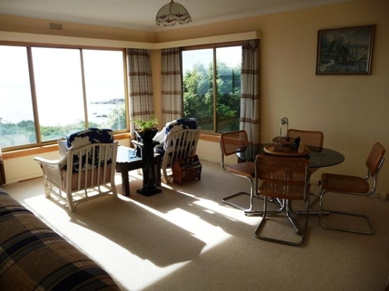 182 Main Road, Penguin TAS 7316