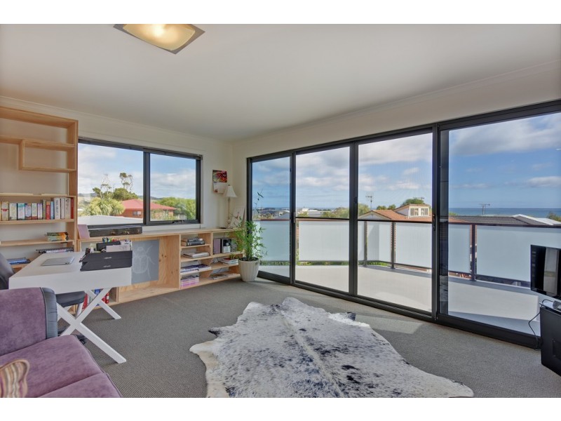 19 Seabreeze Aveune, Sulphur Creek TAS 7316