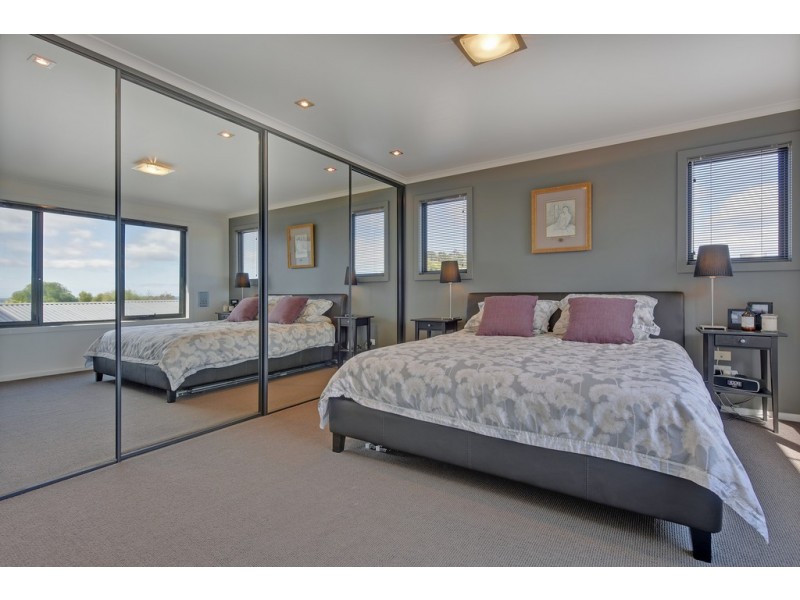 19 Seabreeze Aveune, Sulphur Creek TAS 7316