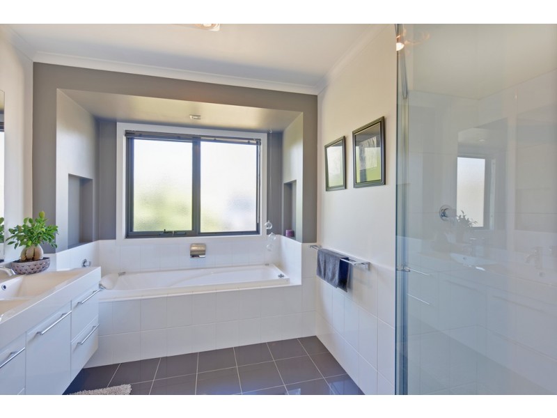 19 Seabreeze Aveune, Sulphur Creek TAS 7316