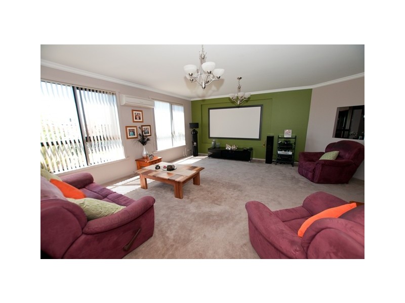 5 Waterford Drive, Sulphur Creek TAS 7316