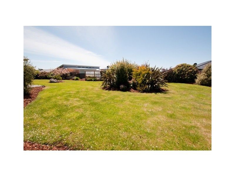 5 Waterford Drive, Sulphur Creek TAS 7316