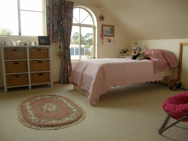 6 Fairway Drive, Penguin TAS 7316