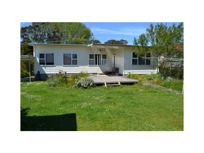 90 Saunders Street, Wynyard TAS 7325