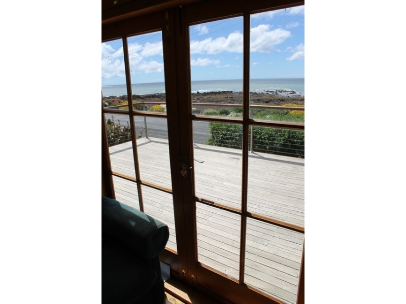 152 Main Road, Penguin TAS 7316