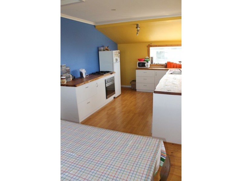 152 Main Road, Penguin TAS 7316