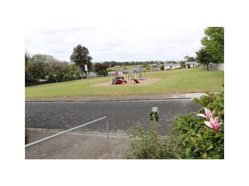 10 Barker Street, Burnie TAS 7320