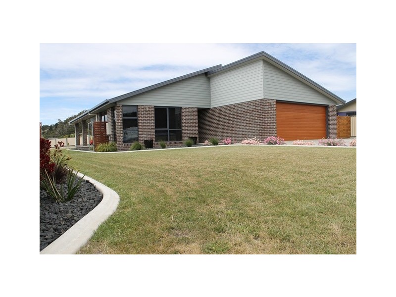 3 Waterford Drive, Sulphur Creek TAS 7316