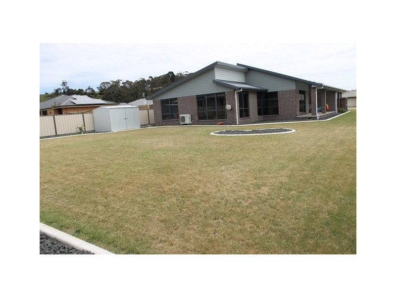 3 Waterford Drive, Sulphur Creek TAS 7316
