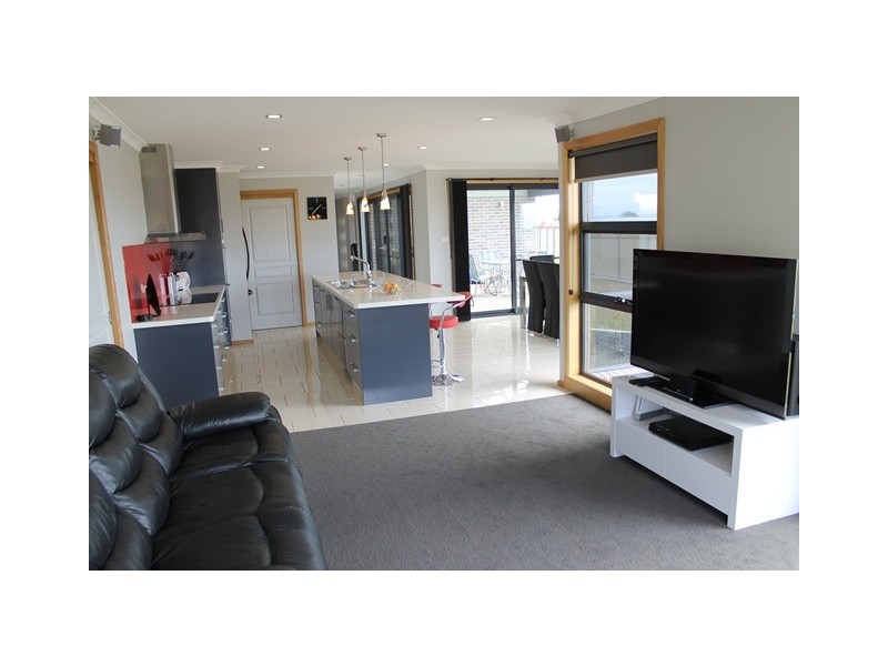 3 Waterford Drive, Sulphur Creek TAS 7316