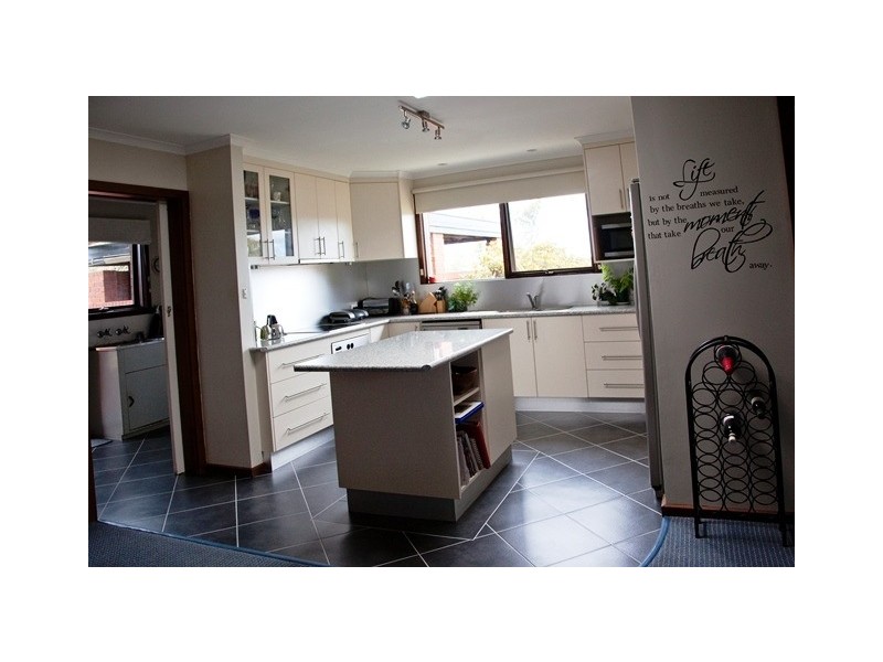 8 Taroona Place, Somerset TAS 7322