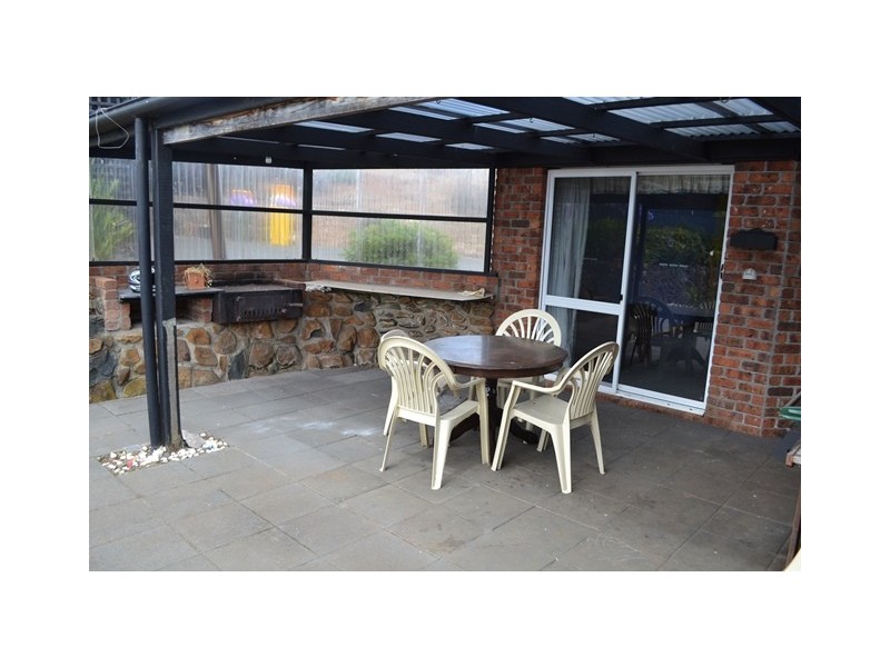 15 Edward Street, Somerset TAS 7322