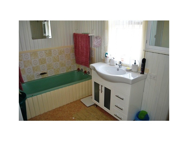 14 Saundridge Road, Burnie TAS 7320