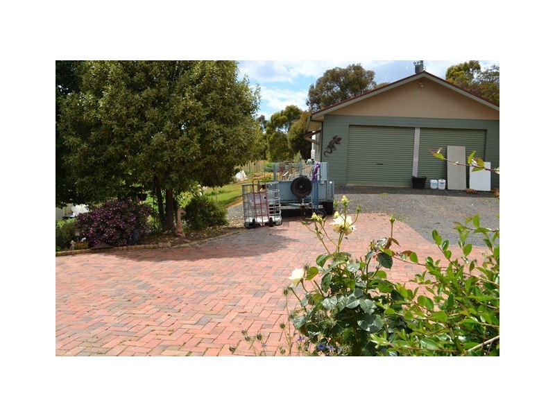 74 Deviation Road, Penguin TAS 7316