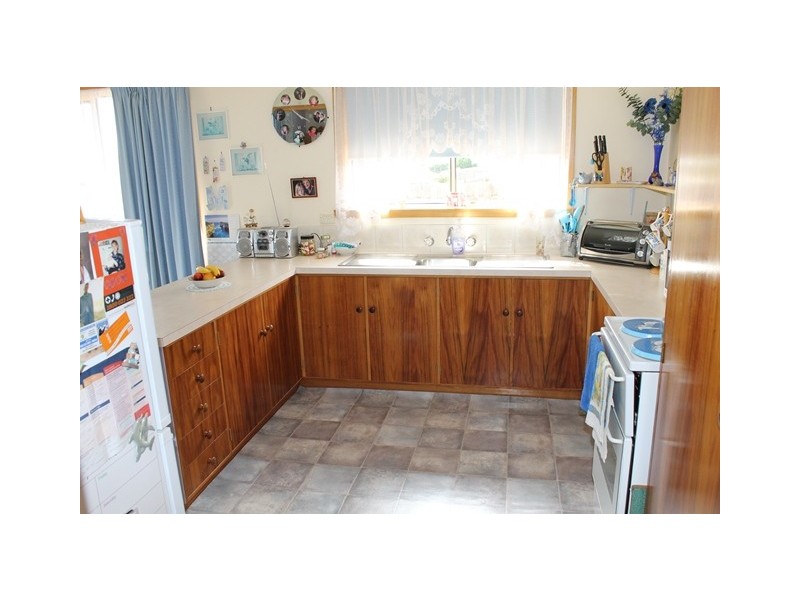 17 Mercedes Place, Burnie TAS 7320
