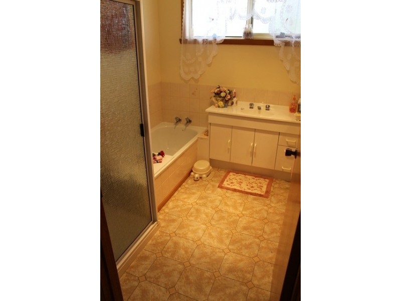 17 Mercedes Place, Burnie TAS 7320