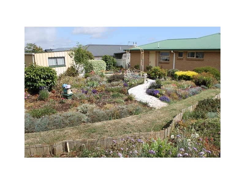 17 Mercedes Place, Burnie TAS 7320