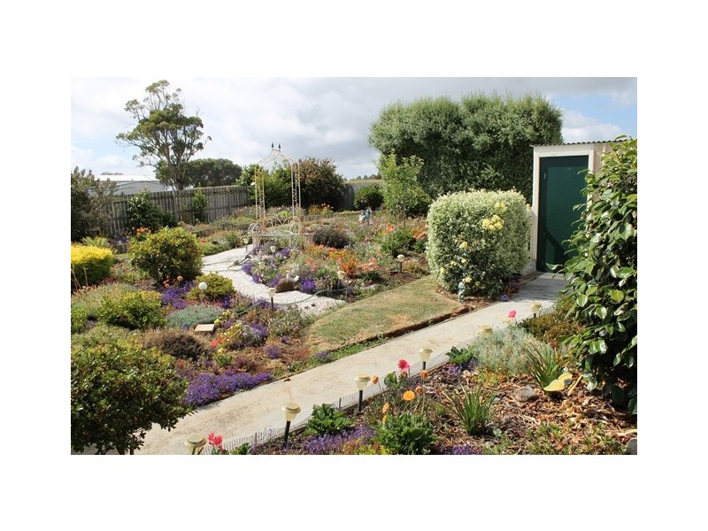 17 Mercedes Place, Burnie TAS 7320
