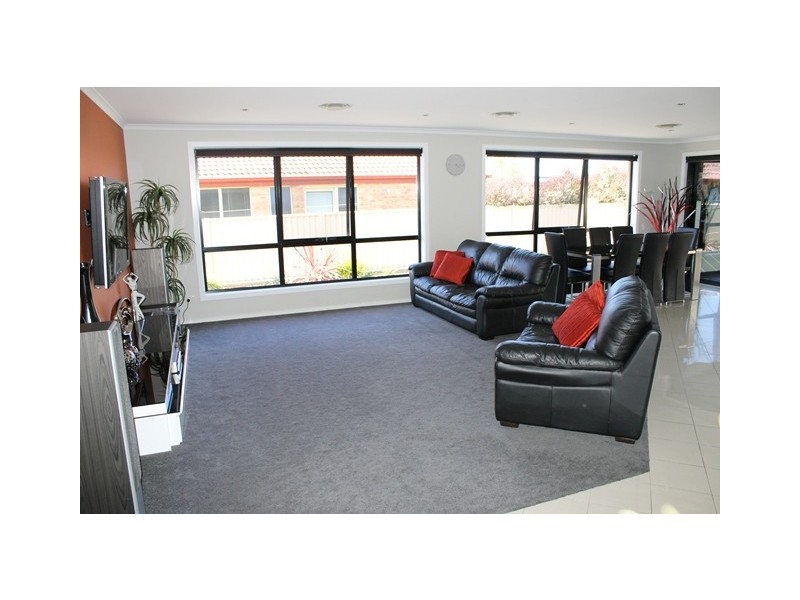 11 Waterford Drive, Sulphur Creek TAS 7316