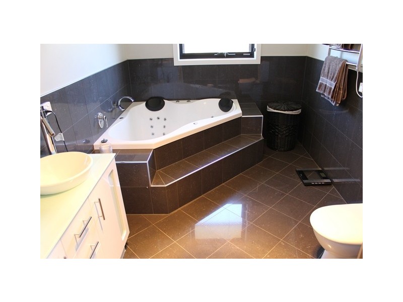 11 Waterford Drive, Sulphur Creek TAS 7316