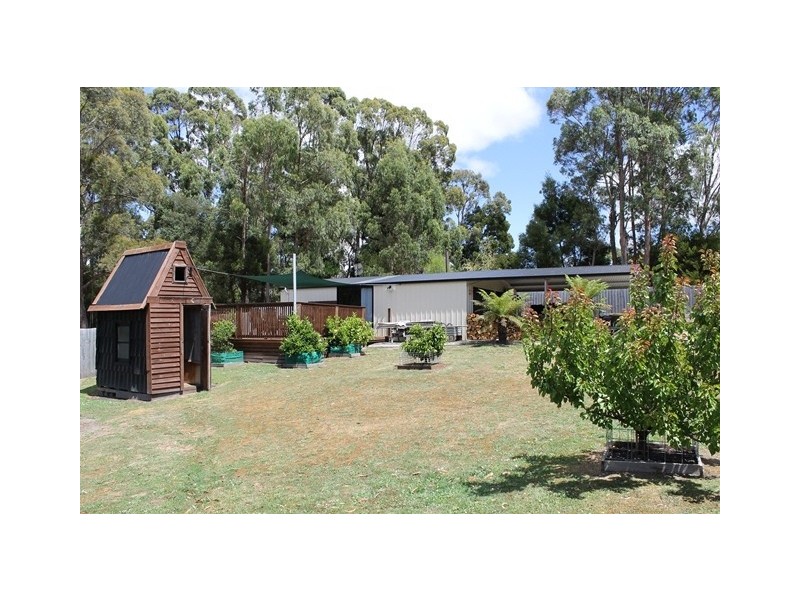 16 Henry Street, Somerset TAS 7322