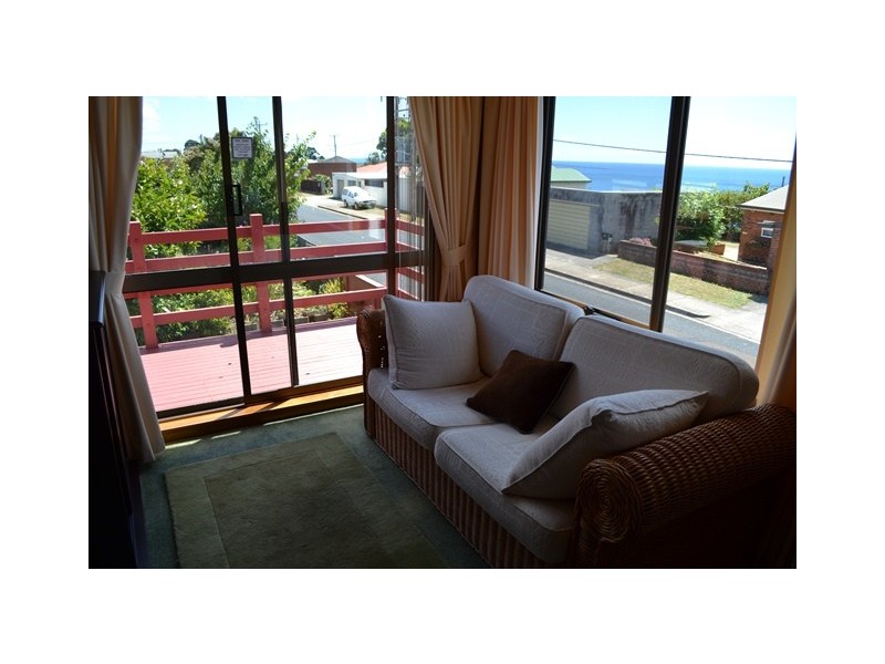 14 Bird Street, Burnie TAS 7320
