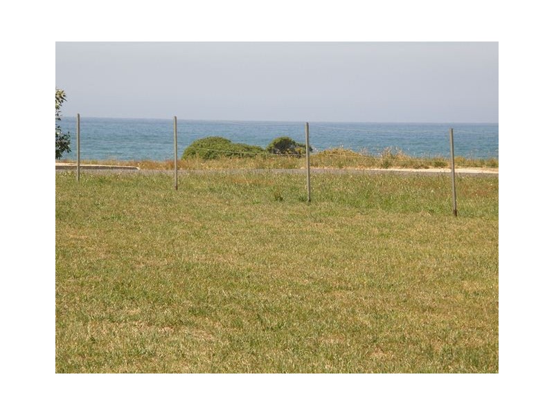 18 Oceanside Boulevard, Sulphur Creek TAS 7316