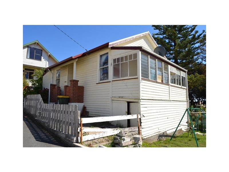 4 Upper Bourke Street, Burnie TAS 7320