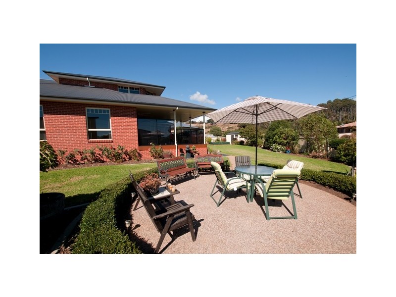 12 Oceanside Boulevard, Sulphur Creek TAS 7316