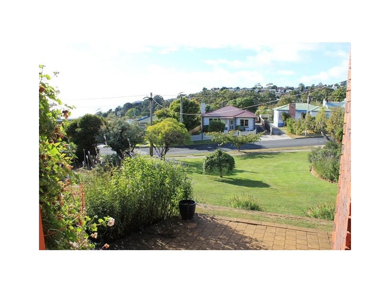6-8 Malunna Crescent, Burnie TAS 7320