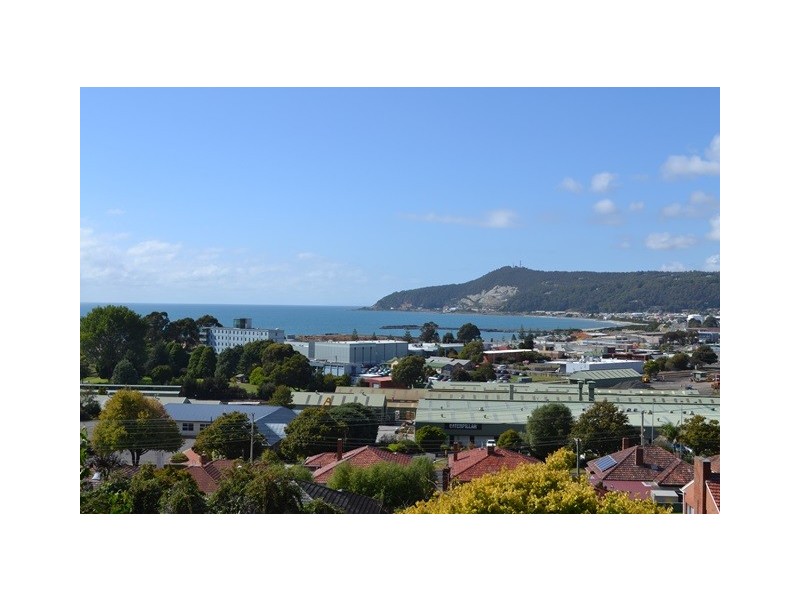 132 Mount Street, Burnie TAS 7320
