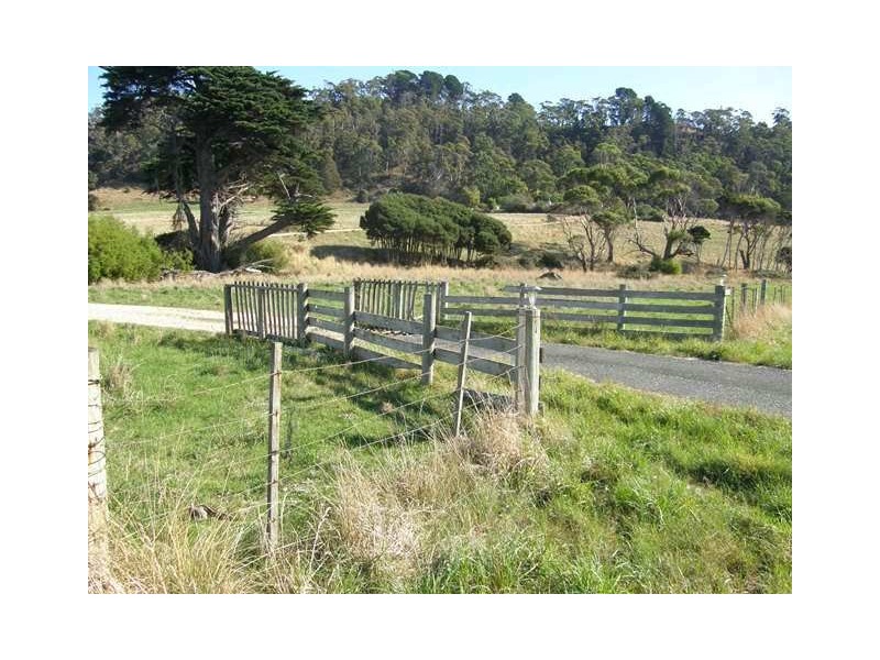 15411 Bass Highway, Somerset TAS 7322