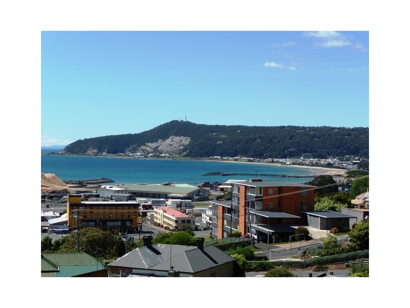 18 View Road, Burnie TAS 7320