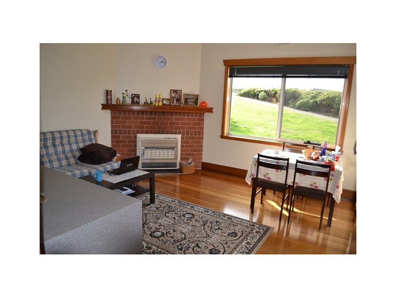8 Moody Street, Burnie TAS 7320