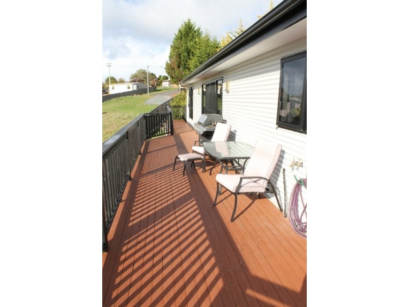 11 Evelyn Street, Penguin TAS 7316