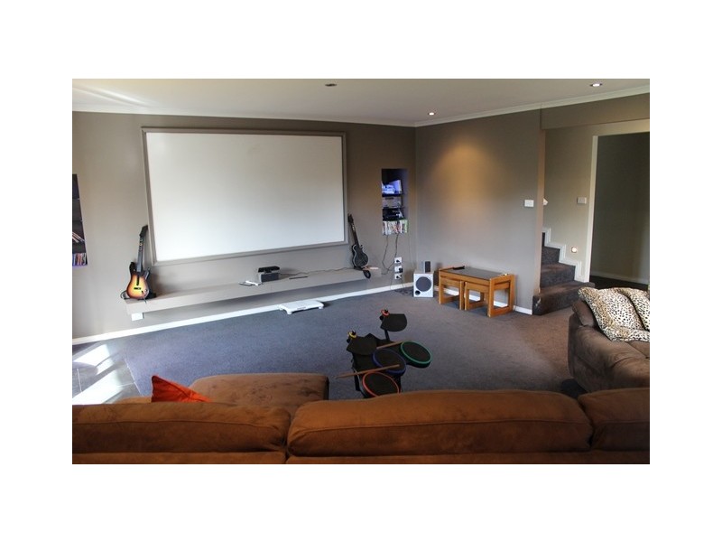 11 Evelyn Street, Penguin TAS 7316