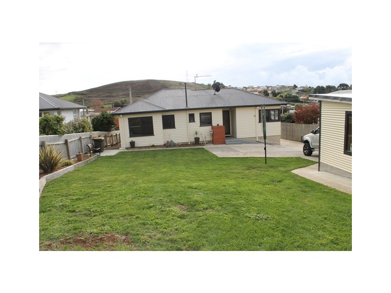 279 Mount Street, Burnie TAS 7320