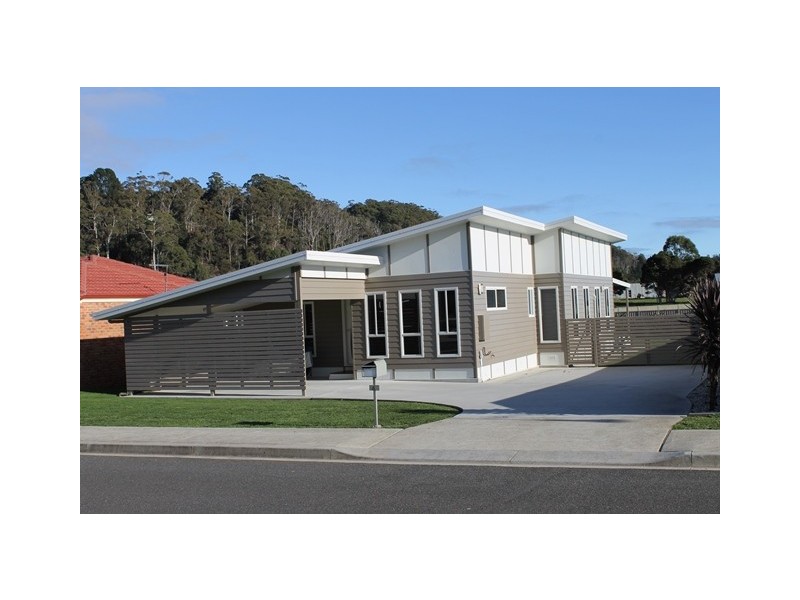 6 Waterford Drive, Sulphur Creek TAS 7316