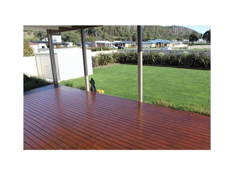 6 Waterford Drive, Sulphur Creek TAS 7316