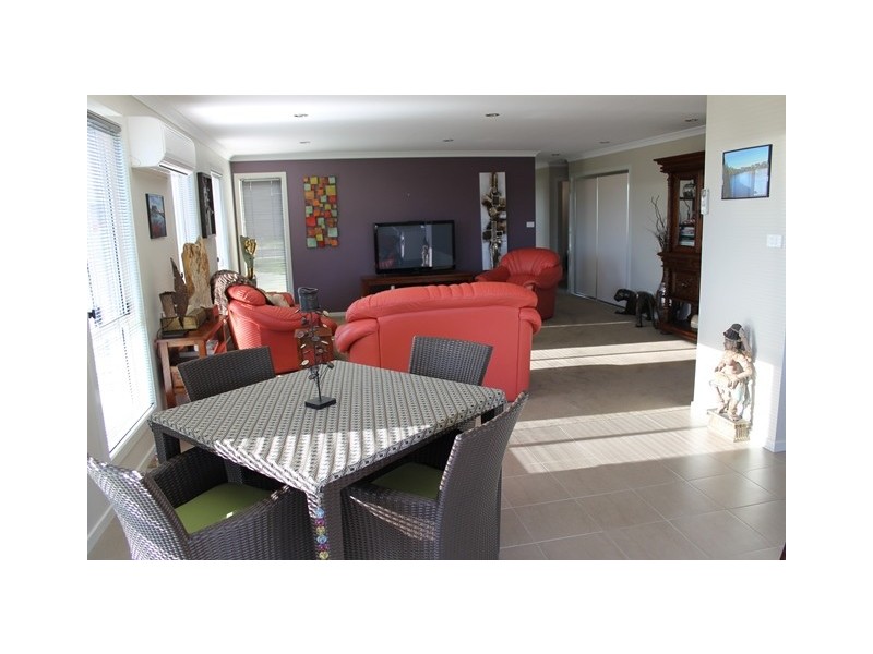 6 Waterford Drive, Sulphur Creek TAS 7316