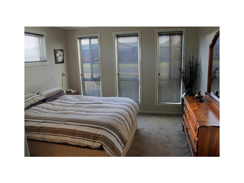 6 Waterford Drive, Sulphur Creek TAS 7316