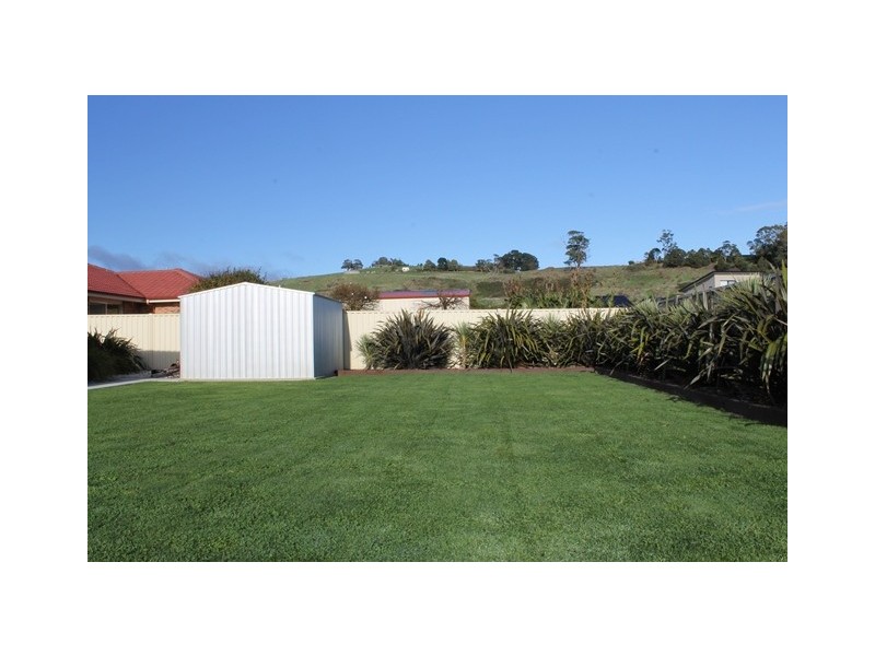 6 Waterford Drive, Sulphur Creek TAS 7316