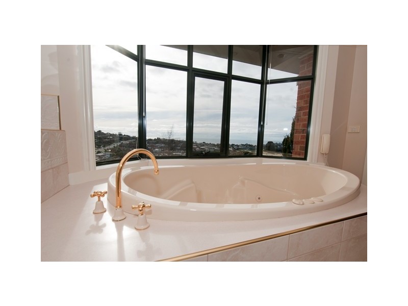 24 Stevens Place, Burnie TAS 7320