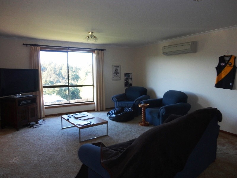 15 Manuka Drive, Romaine TAS 7320