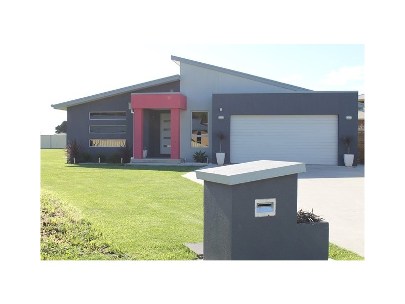 23 Sandhaven Crescent, Sulphur Creek TAS 7316