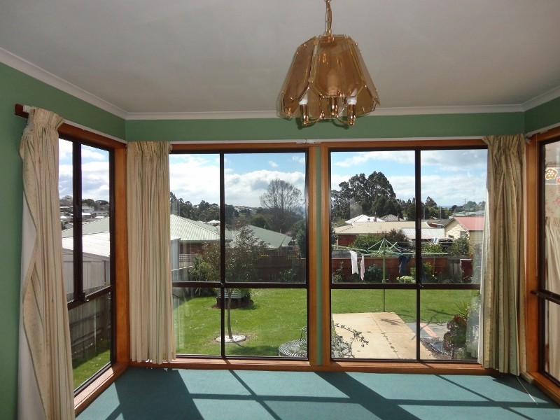 2 Linton Street, Burnie TAS 7320