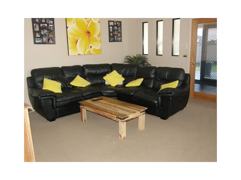 17 Josie Crescent, Burnie TAS 7320