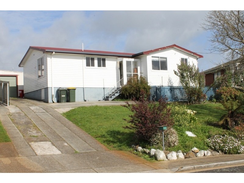 6 Winter Avenue, Upper Burnie TAS 7320