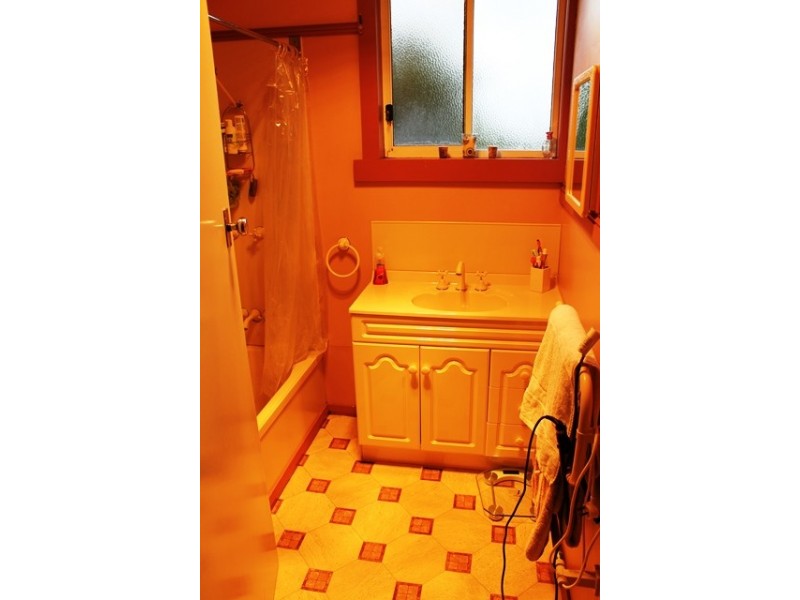 6 Winter Avenue, Upper Burnie TAS 7320