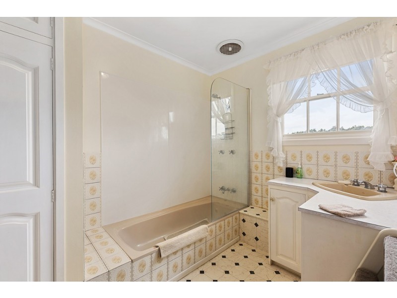 3 Sassafras Crescent, Romaine TAS 7320